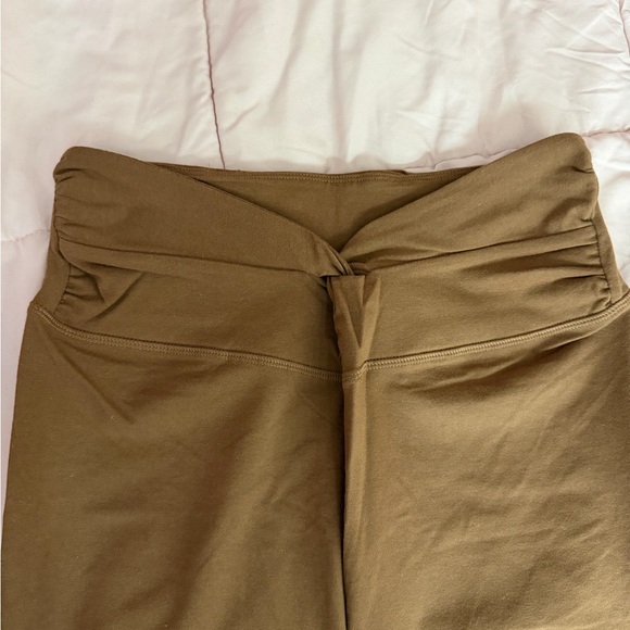 PINK brown Women's Shorts Front Twist - Picture 8 of 11